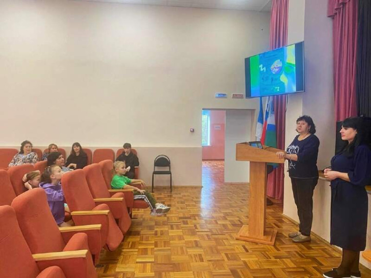 В школе прошла беседа по безопасности дорожного движения..